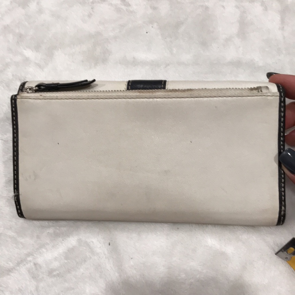 Authentic Coach Multiple Pockets Wallet - image 5